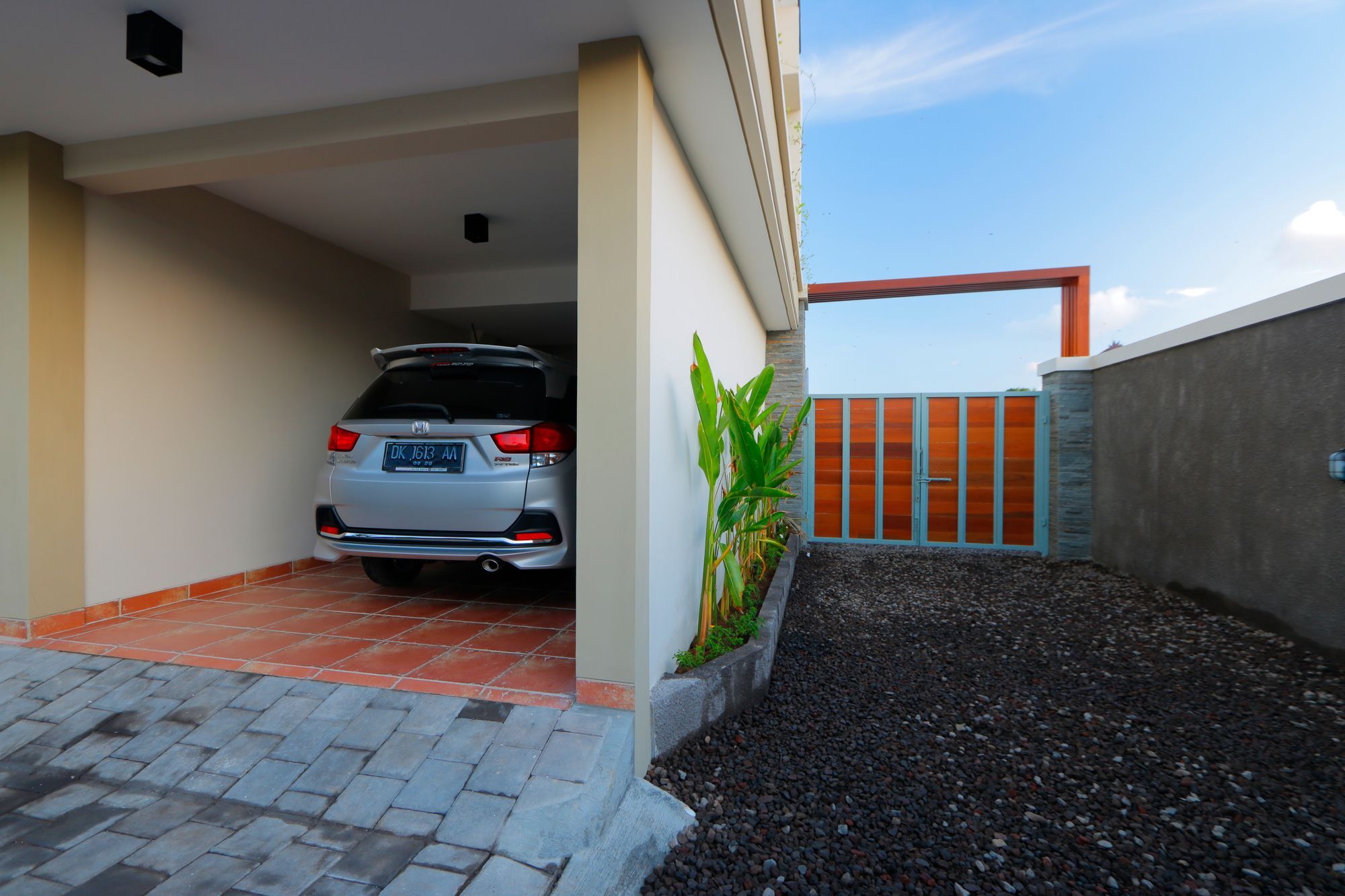 Iconic Bali Living Bed & Breakfast Denpasar  Exterior photo
